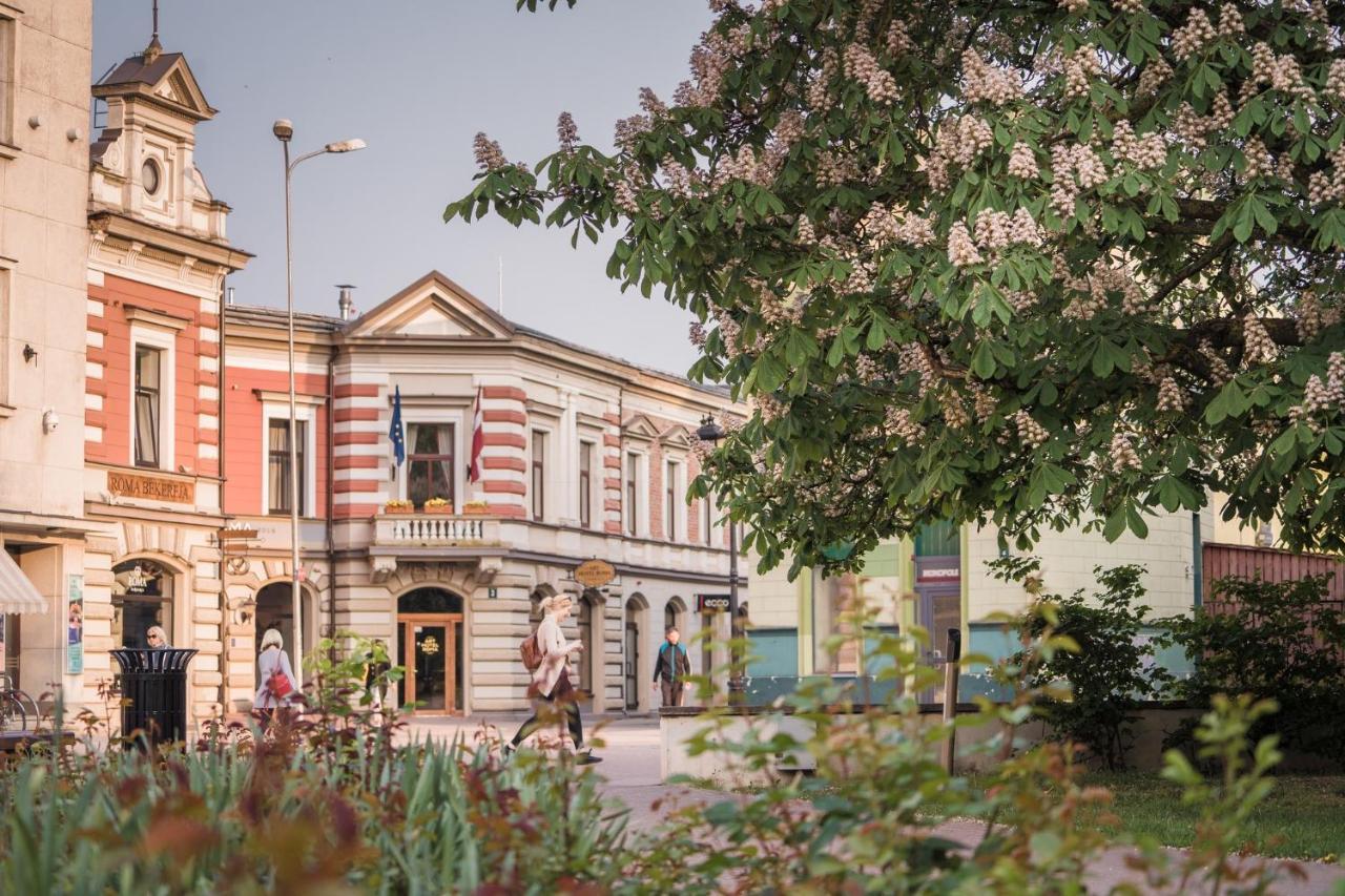 Art Hotel Roma Liepaja Exterior photo